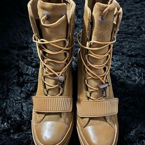 Brand New Converse Chuck Taylor Boots